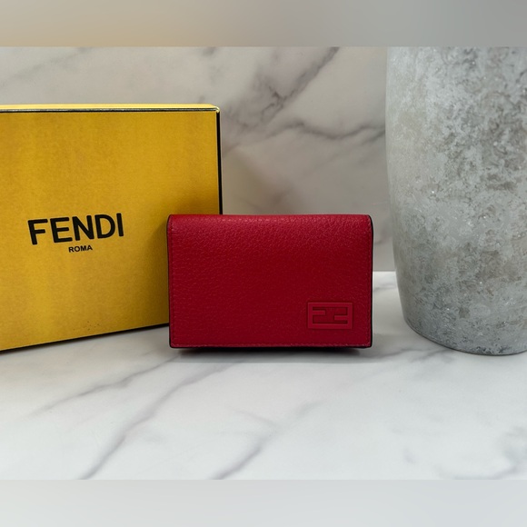 🔥NEW! RARE! FENDI•FF Pebbled Leather Flap Card Holder - Picture 2 of 6